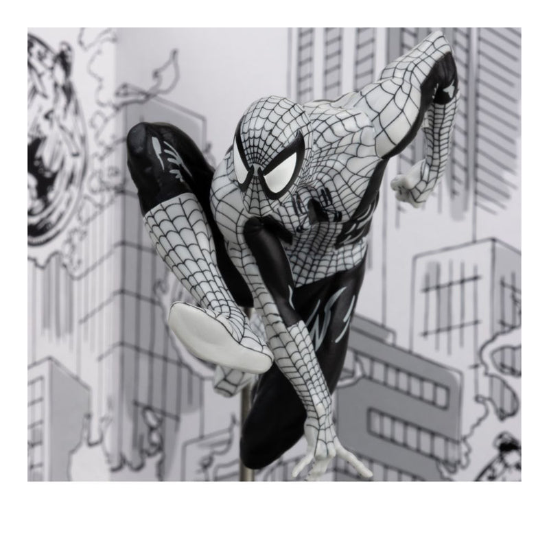 Marvel Comics Spider-Man (Gold Label) 1:10 Scale Figure