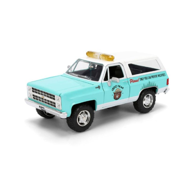 Smokey Bear 1980 Chevrolet Blazer 1:24 Vehicle with Figure