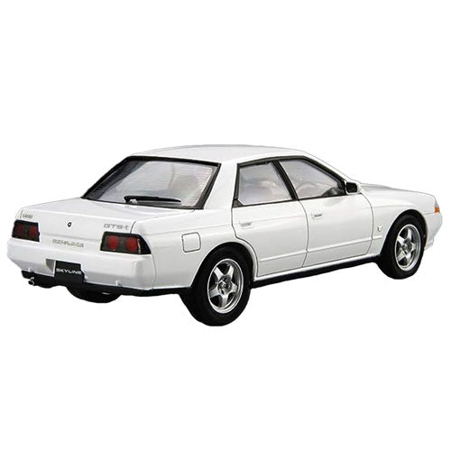 Aoshima Nissan Skyline GT-S-T HCR32 1/24 Model
