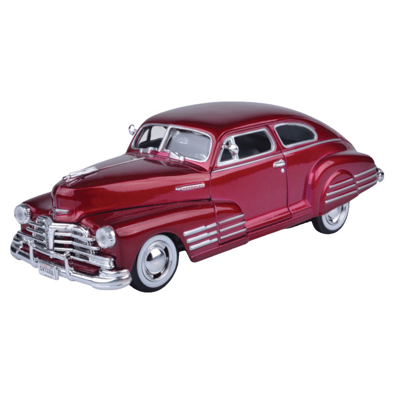 Timeless Legends 1:24 1948 Chevy Aerosedan Fleetline